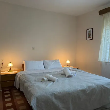 Garden Paradise In Megalochori Appartement