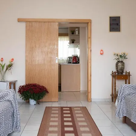 Garden Paradise In Megalochori